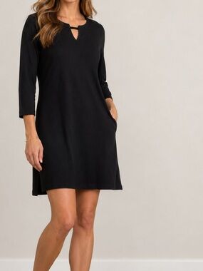 Barbara Gerwit long sleeve tunic top in black